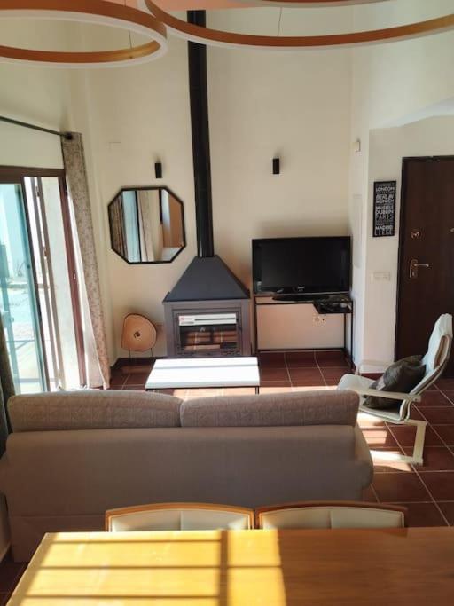 Suite En Sierramagna, Casa Rural * El Ronquillo